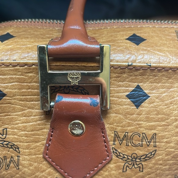 💎AUTHENTIC💎 MCM Cognac Visetos Boston Bag with matching small coin pouch - Picture 14 of 17